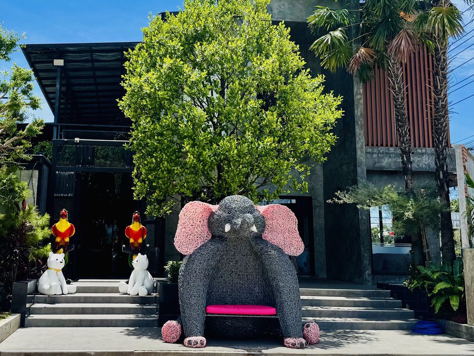 Rain Forest Cafe Entrance