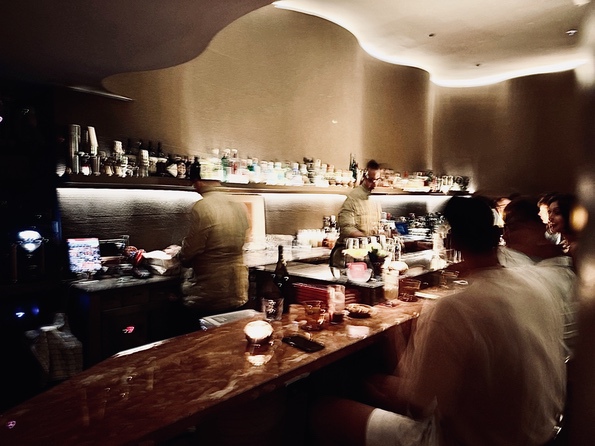 Dry Wave Cocktail Studio Bar