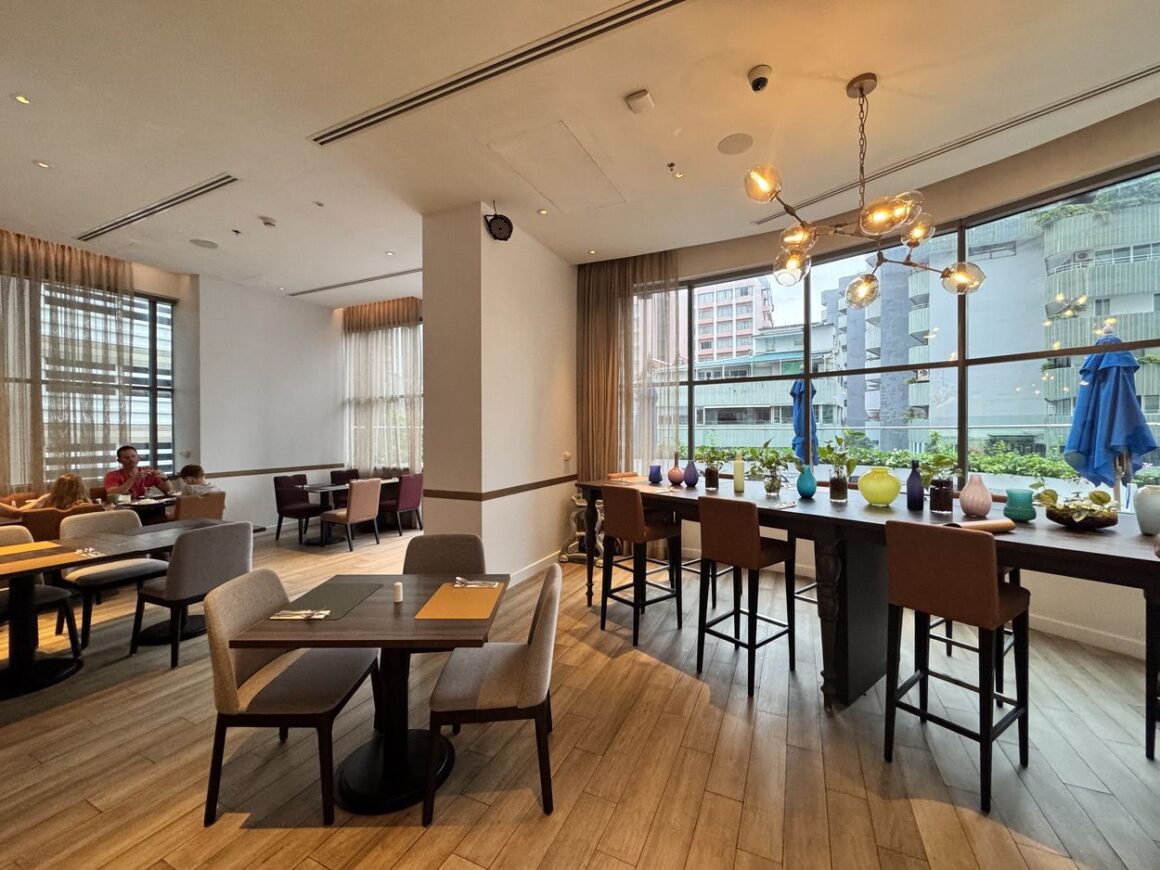 Hyatt Place Bangkok Breakfast Area