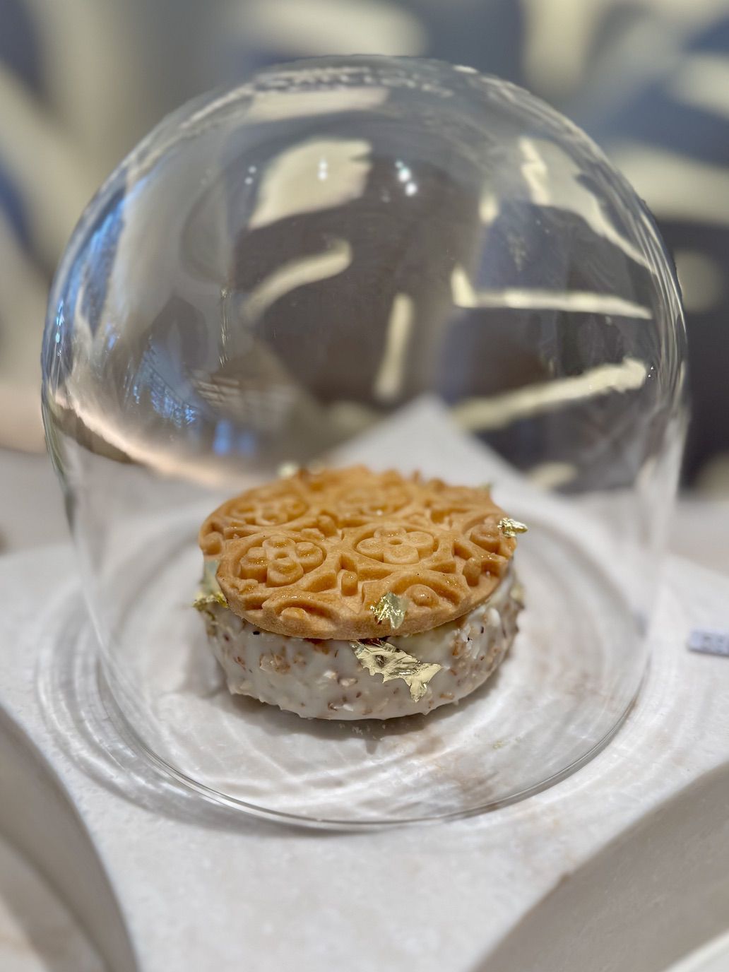 LV THE PLACE BANGKOK Cake 2